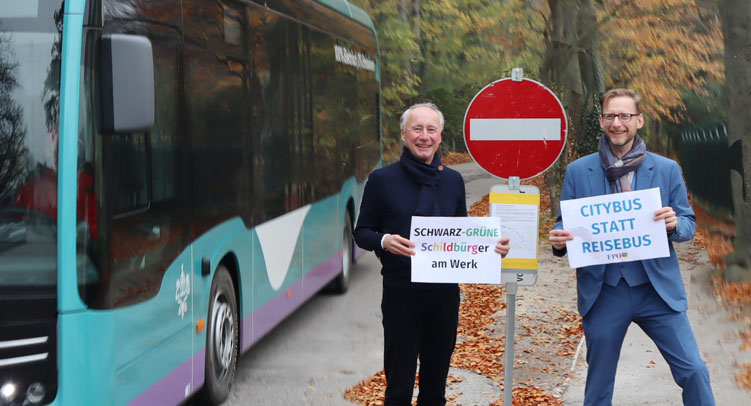 Badens FP-Obmann René Hansy und FP-GR Gottfried Forsthuber fordern kleinere Citybusse, Offenlegung aller Verträge und mehr wirtschaftliches Denken